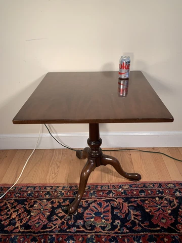 Vintage Kittinger Williamsburg  Colonial Queen Anne Walnut Square Top Tea Table Cover