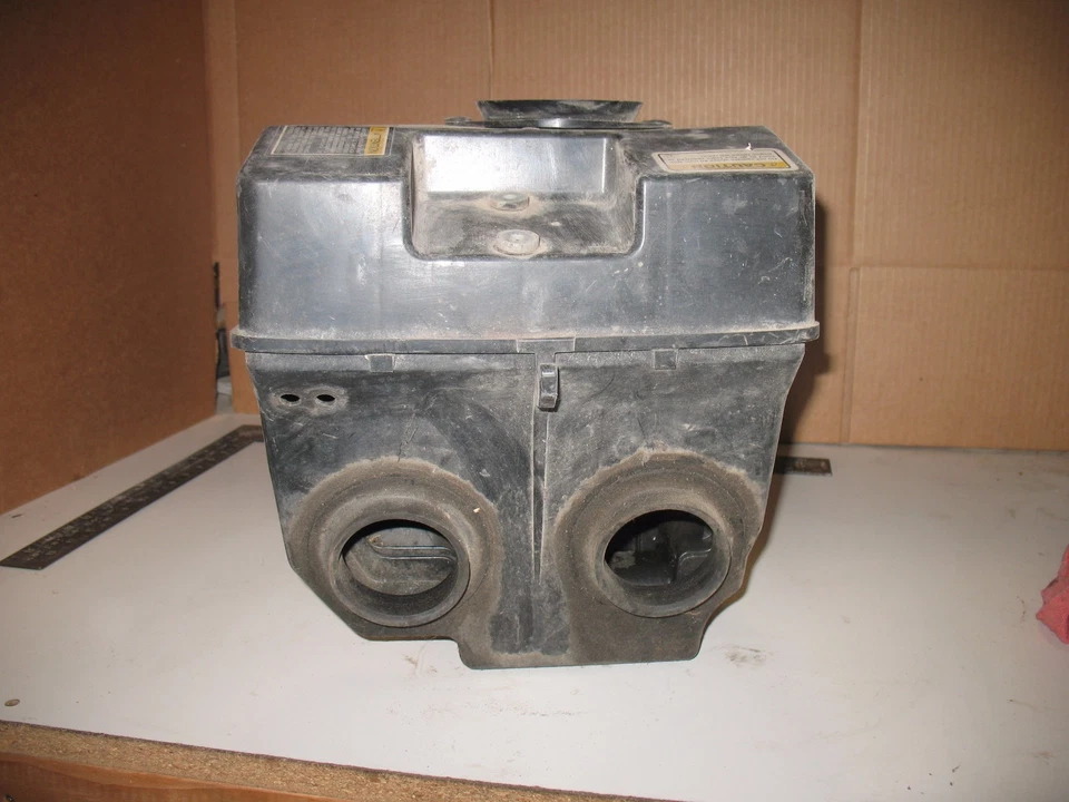 POLARIS 700 AIR BOX 97-00 ASSEMBLY - Image 1 of 3