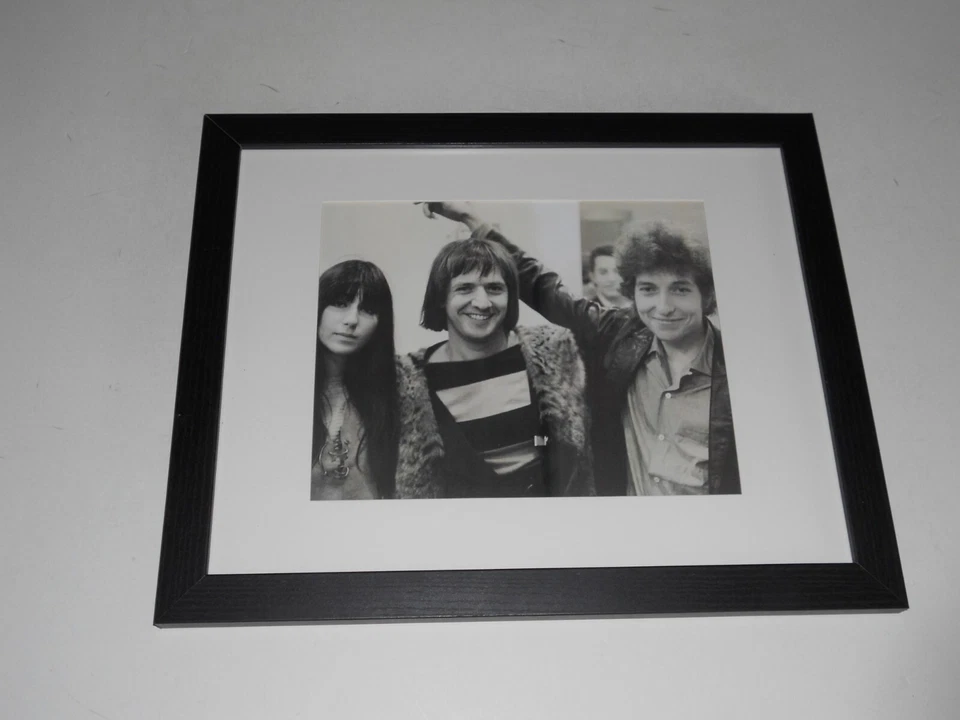 Framed Bob Dylan / Sonny Bono / Cher b/w Photo Print Glass Frame 1968 14"x17" - Image 1 of 1