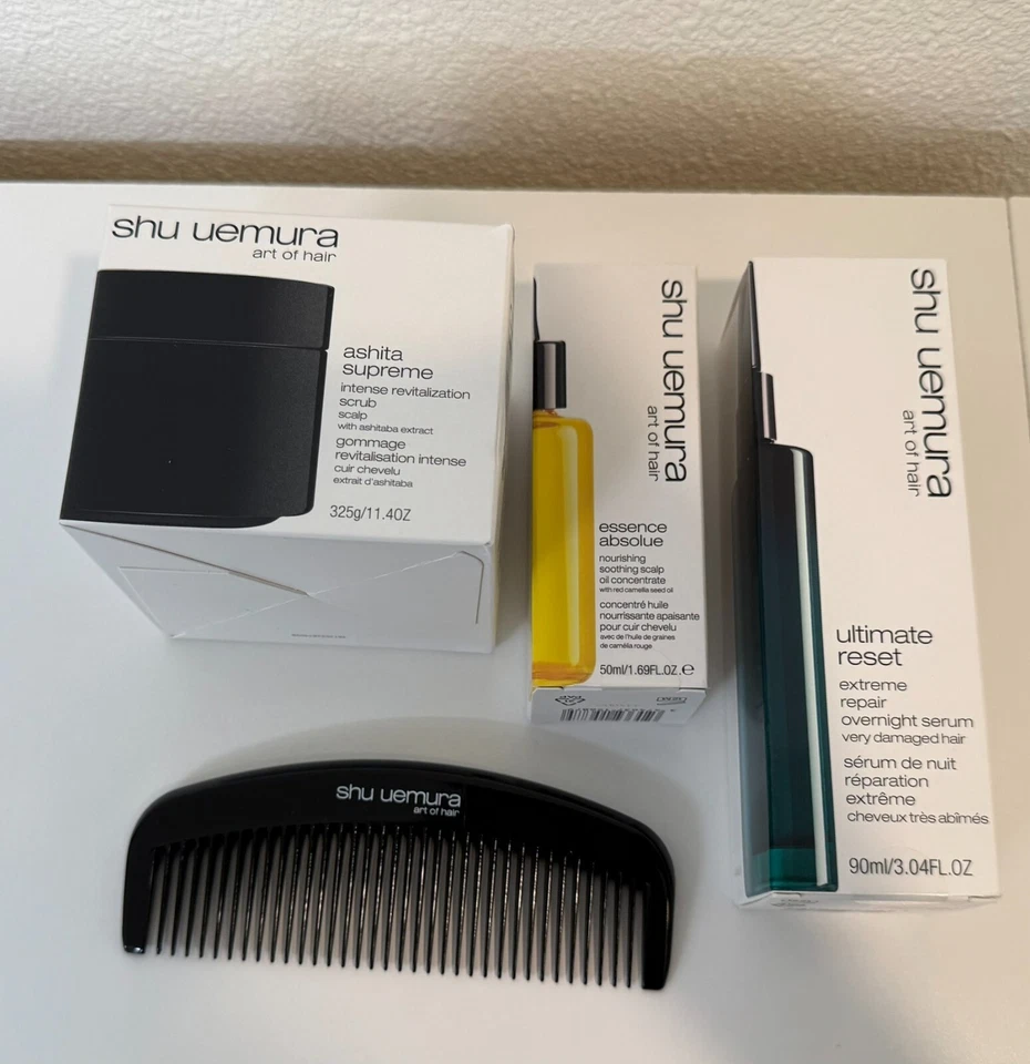 Aceite de cuero cabelludo Shu Uemura tamaño completo y exfoliante Ashita y suero y peine de reinicio definitivo Foto 1 de 1