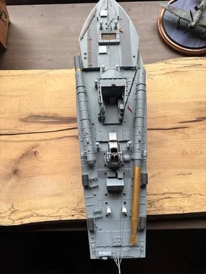Professionally Built model Vosper MTB 77 WWII Ship 1/35 - Image 1 of 4