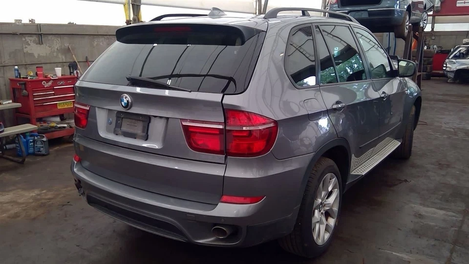 (LOCAL PICKUP ONLY) Trunk/Hatch/Tailgate Lower Fits 07-13 BMW X5 6646924 - Image 1 of 4