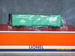 LIONEL 6-29233 CONRAIL PENN CENTRAL OVERSTAMPED 6464 BOXCAR - Picture 1 of 3