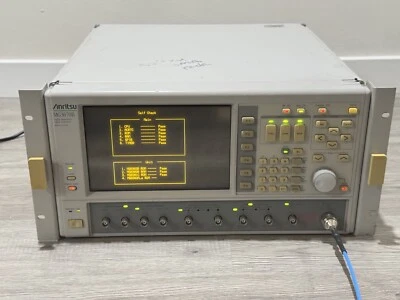 Generador de señal de modulación digital Anritsu MG3670B 300 kHz-2,25 GHz Foto 1 de 4