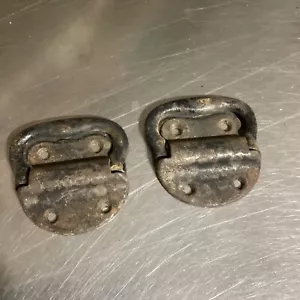 UN PAR DE MANIJAS DE MALETERO DE HIERRO FUNDIDO Recuperadas Salvamento - Imagen 1 de 8