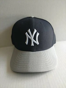 New Era 59Fifty New York NY Yankees Fitted Hat Navy Blue MLB Cap - Picture 1 of 3