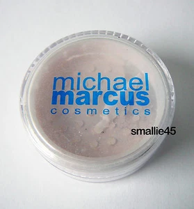 Michael Marcus Cosmetics Illuminating Powder 0.17 oz - New - Picture 1 of 2