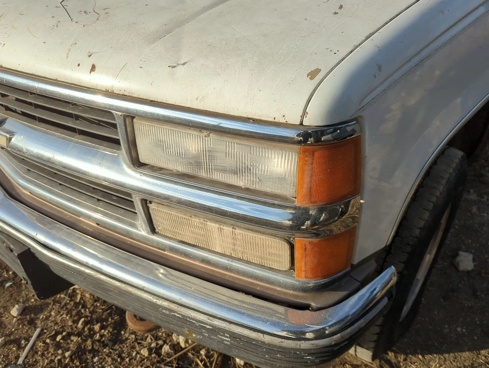 Faro delantero izquierdo conductor Chevrolet K1500 OEM MBICI Foto 1 de 1