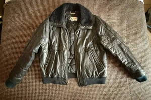Vintage Members Only Bomber Leather Jacket Fur Collar Black Sz. 44 Made in Korea - Picture 1 of 23