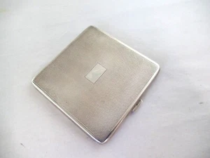 Solid Silver  LADIES COMPACT  Hallmarked:-BIRMINGHAM 1947 - Picture 1 of 7