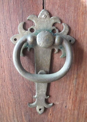 ANTIQUE DOOR HANDLE/KNOCKER-Bronze - image 1 of 2