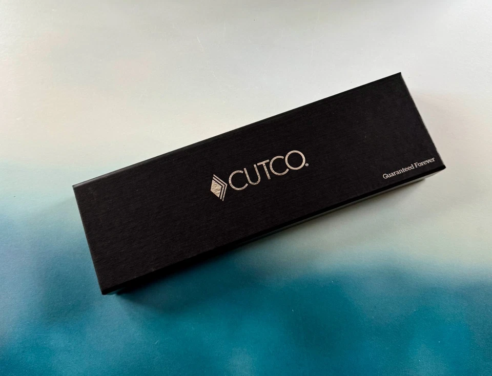 Cutco 3721 Santoku Style Trimmer Red Handle – New in Box – Free USA Shipping - Image 1 of 4