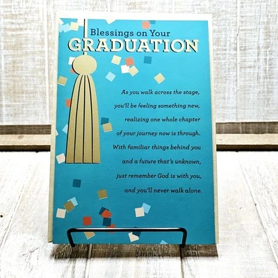 Tarjeta de felicitación de graduación de primavera azul dorado borla confeti felicitaciones Foto 1 de 4