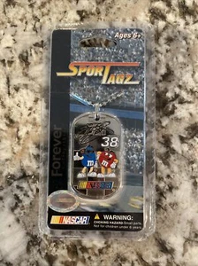 NASCAR Elliott Sadler #38 M&M Racing Dog Tag SportTagz Dog Tagz - Picture 1 of 2
