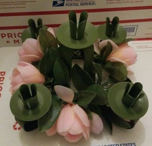 Portavelas vintage MCM verde con flores artificiales retro - Imagen 1 de 2
