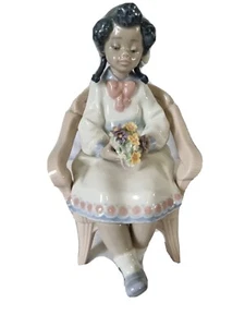 lladro black legacy "Sitting Pretty " Retired 1998 Figurine Not In Original Box. - Picture 1 of 7