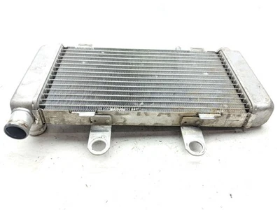 16 Triumph Bonneville T120 Radiator A - Image 1 of 4