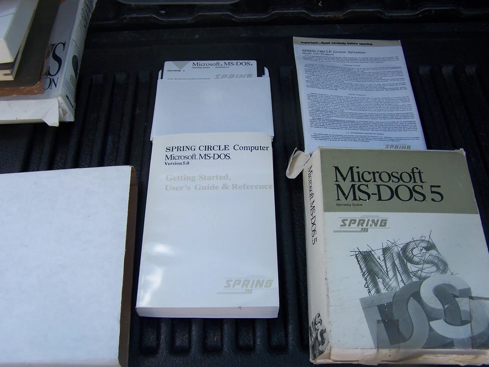 Microsoft MS-DOS 5.0 on  5,25 Floppy Disks - Image 1 of 1