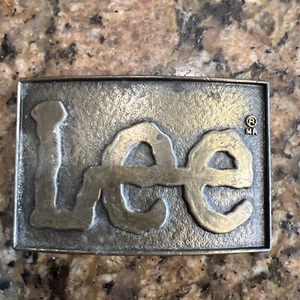 Vintage Lee Belt Buckle Collector Patina SWANKY METAL GIFT - Picture 1 of 4