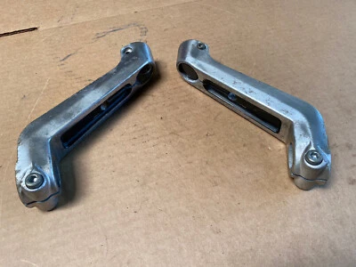 Juego elevador de montaje de barra de manillar Virago 82 Yamaha XV920 izquierda derecha OEM -48 Foto 1 de 4