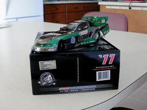 NHRA 1/24 MIKE NEFF AUTOGRAPHED 2011 CASTROL GTX BRUSHED METAL 1/111 #29 - Picture 1 of 17
