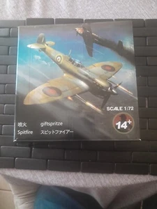 NEW Supermarine Spitfire Mk VB - UK 1941 1/72 Airplane - Bild 1 von 6