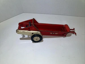 Vintage Tru Scale IH Manure Spreader 1/16 Farm Tractor Implement Trailer Toy USA - Picture 1 of 4