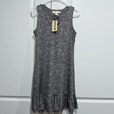 NUEVO CON ETIQUETAS VESTIDO MICHAEL KORS - XS - NEGRO BLANCO FLORAL LAZO DELANTERO CON VOLANTES DOBLADILLO  Foto 1 de 4