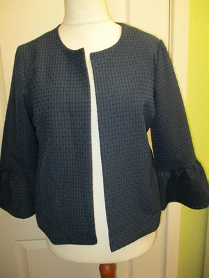 BNWT VILA WOMENS NAVY LIGHTWEIGHT JACKET FITS A 14  EUR 42 - Image 1 of 4