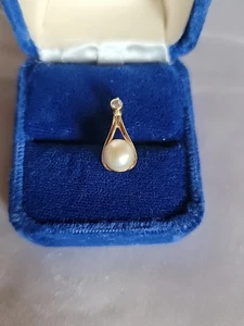 Estate 14K Yellow Gold Cultured 7mm Pearl & Diamond Pendant - Picture 1 of 8