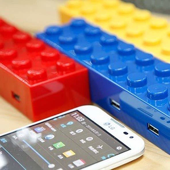 iKonex Desktop 8 USB Port 9A Charging Station TC72 Brick Design RED Colour - Image 1 of 4