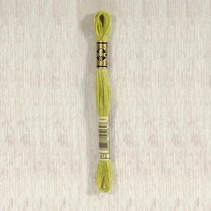 DMC Stranded Cotton - 472 - Ultra Light Avocado Green - Picture 1 of 1