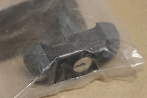 NEU: SCHNEIDER ELECTRIC NSYAEDL455S3D Spacial / SCHLÜSSELGRIFF 455 FÜR S3D - Bild 1 von 6