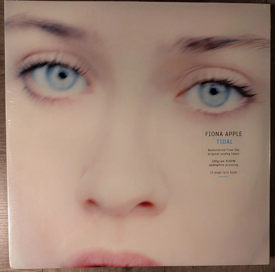 Fiona Apple Tidal on beautiful black 180g 45RPM 2LP vinyl Foto 1 de 3