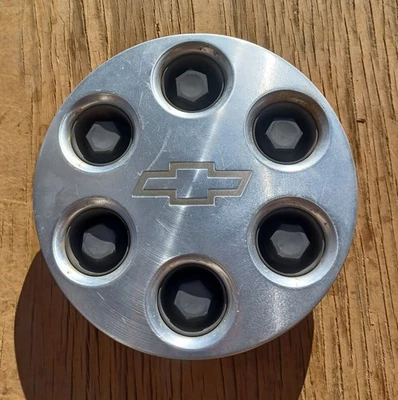 Chevrolet Tahoe Astro Avalanche center cap, 2000-2003 p/n 15004143 02 - Изображение 1 из 3