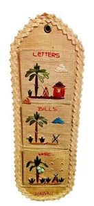 Vintage Hawaii Souvenir Woven Wall Hanging Mail Bill Holder Organizer Maui - Picture 1 of 5