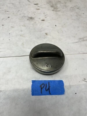 Tapa de llenado de aceite de motor para Mercedes-Benz 300SDL 1986-1987 Foto 1 de 4