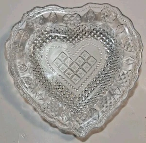"Jabonera de vidrio vintage Avon de 5"" CORAZÓN Y DIAMANTE, años 70" - Imagen 1 de 9