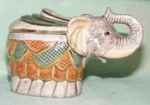 Klima Porcelain Box Elephant Green with Gold Trim L547 - Picture 1 of 1