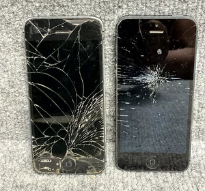 Apple iPhone 5 A1429 4G LTE iOS Smartphone 2 Stück 📱 für Ersatzteile 🔧 - Bild 1 von 12