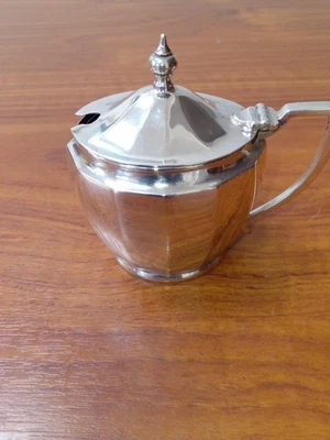 Antigua maceta de mostaza de plata de ley con forro de cristal azul. Alex Clark & Co. Ltd Foto 1 de 4