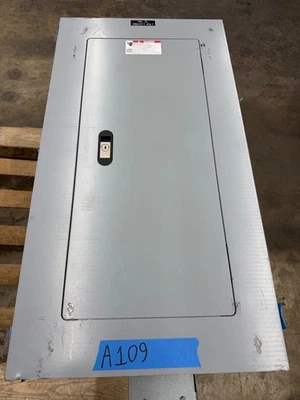 PANEL SIEMENS 250A MLO P1E 3PH 4W 480/277v 30 CIRCUITO 225A 200A 175A 150A A109 Foto 1 de 3