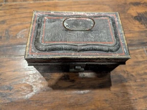 Antique Primitive Japanned Tin Tinware Toleware Box Hinged Lid Handle 7" × 4" - Picture 1 of 6