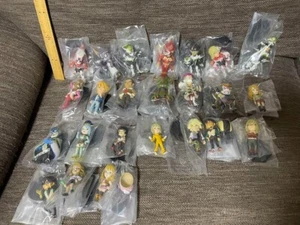 Juego de 24 figuras coleccionables mundiales de tigre y conejito BANPRESTO WCF - Imagen 1 de 6