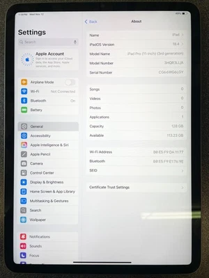 Apple iPad Pro 3.ª generación 128 GB, Wi-Fi, 11 pulgadas -Gris espacial- Paquete Foto 1 de 4
