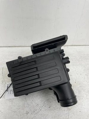 2019-2024 AUDI Q3 ENGINE AIR CLEANER FILTER HOUSING ASSEMBLY 5Q0129607 OEM Foto 1 de 4