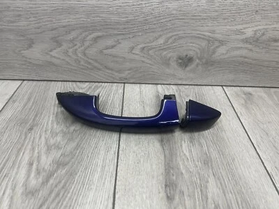 ПЕРЕДНЯЯ НАРУЖНАЯ ДВЕРНАЯ РУЧКА СО СТОРОНЫ ПАССАЖИРА VOLKSWAGEN SCIROCCO 1K8837885F 2014 - Изображение 1 из 3