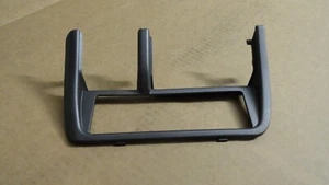 ISUZU VEHICROSS BISEL DE TABLERO INFERIOR OEM 99-01 - Imagen 1 de 4