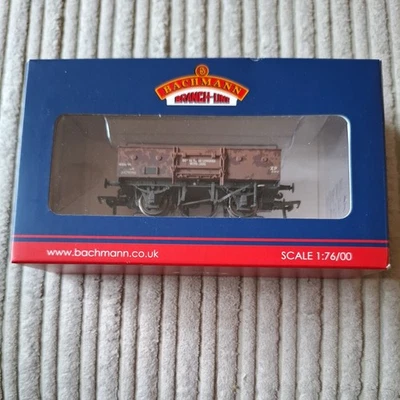 BACHMANN 38-451 13T HIGH SIDED OPEN WAGON WITH HIGHBAR BR WEATHERED OO GAUGE - Image 1 of 4