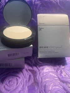 It Cosmetics BYE BYE Pores Pressed Setting Powder - Translucent - Authentic NIB - Picture 1 of 9